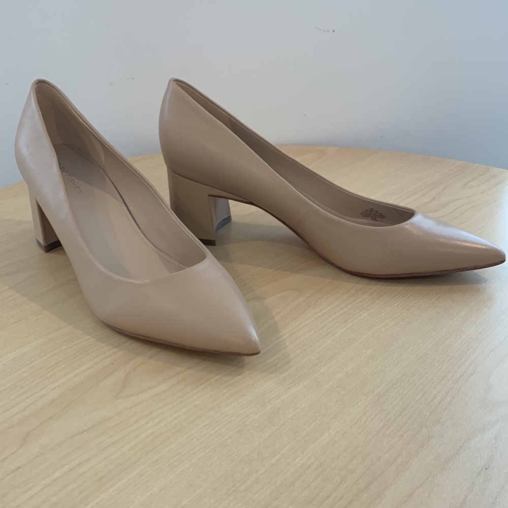 Marc Fisher Light Tan Pointed Toe Heels
